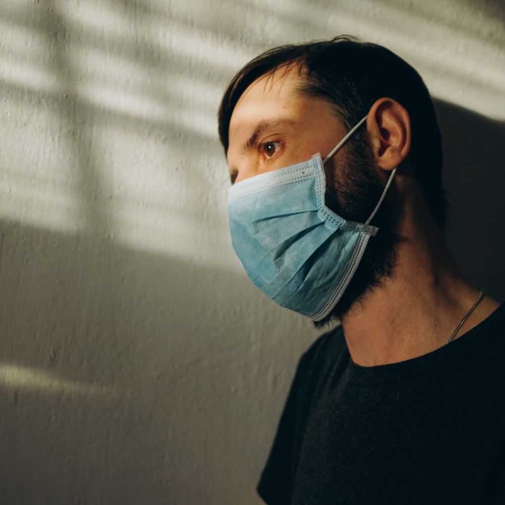 padre confinado mascarilla observatorio covid